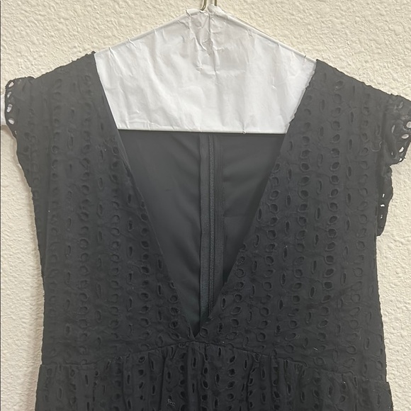 Black eyelet filly lined v-neck dress - Picture 2 of 7